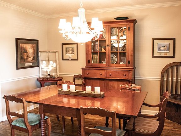 Dining Room with Chair Rail