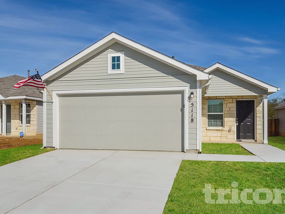 1st image of 5118 Everett Loop