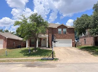 608 Condor Trl, Saginaw, TX 76131