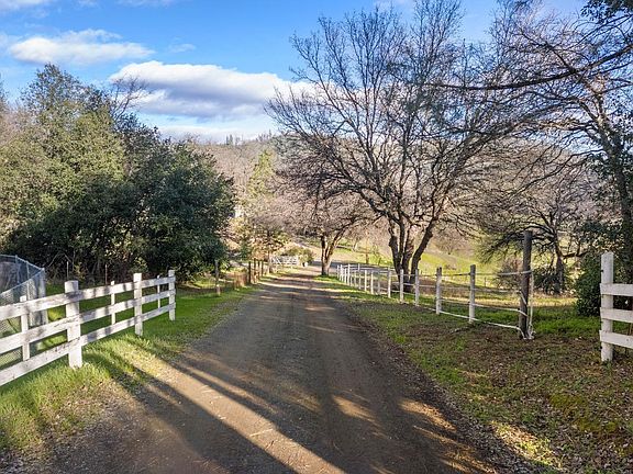 4th image of 9172 Upper Lake Lucerne Road