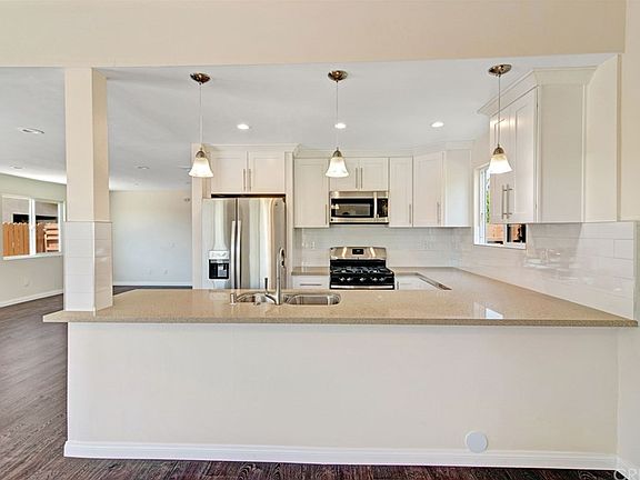 4th image of 11715 Hunnewell Ave