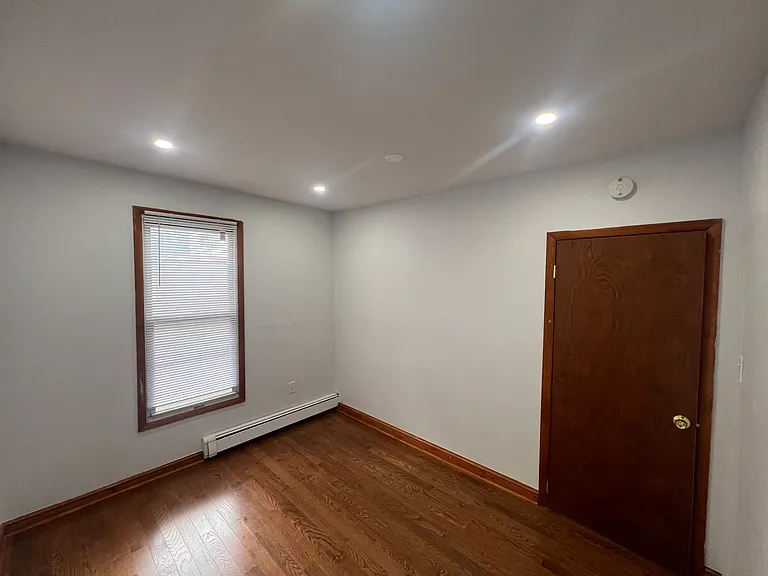 334 Summit Ave #1 — Photo 11