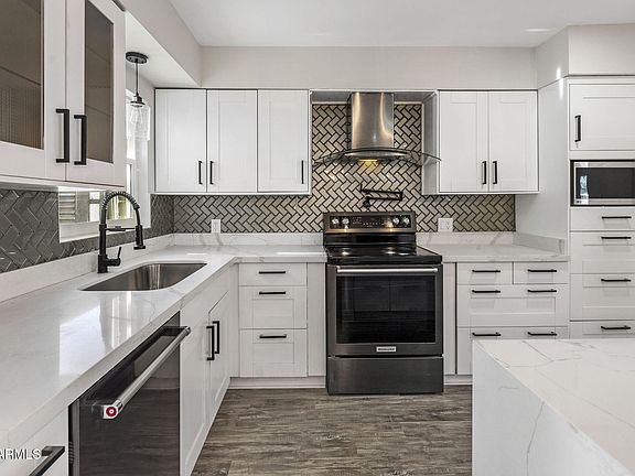 4th image of 2501 E CAMPBELL Avenue