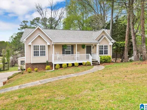 6778 San Moore Dr, Pinson, AL 35126