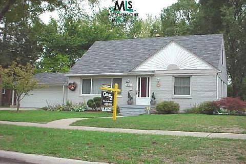1st image of 13745 Sherwood St