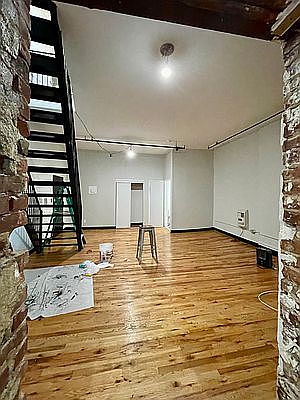4th image of 1135 Myrtle Ave #2A