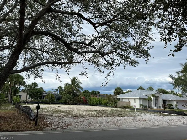 2309 River Reach DR, NAPLES, FL 34104