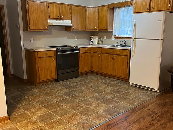 5th image of 1206 Josephine St