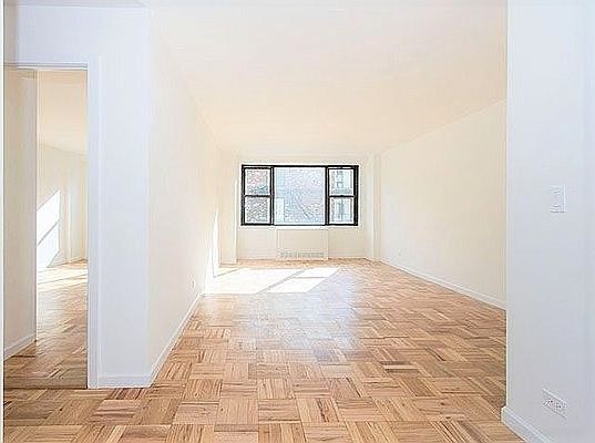 1st image of 184 E 72nd St #28A