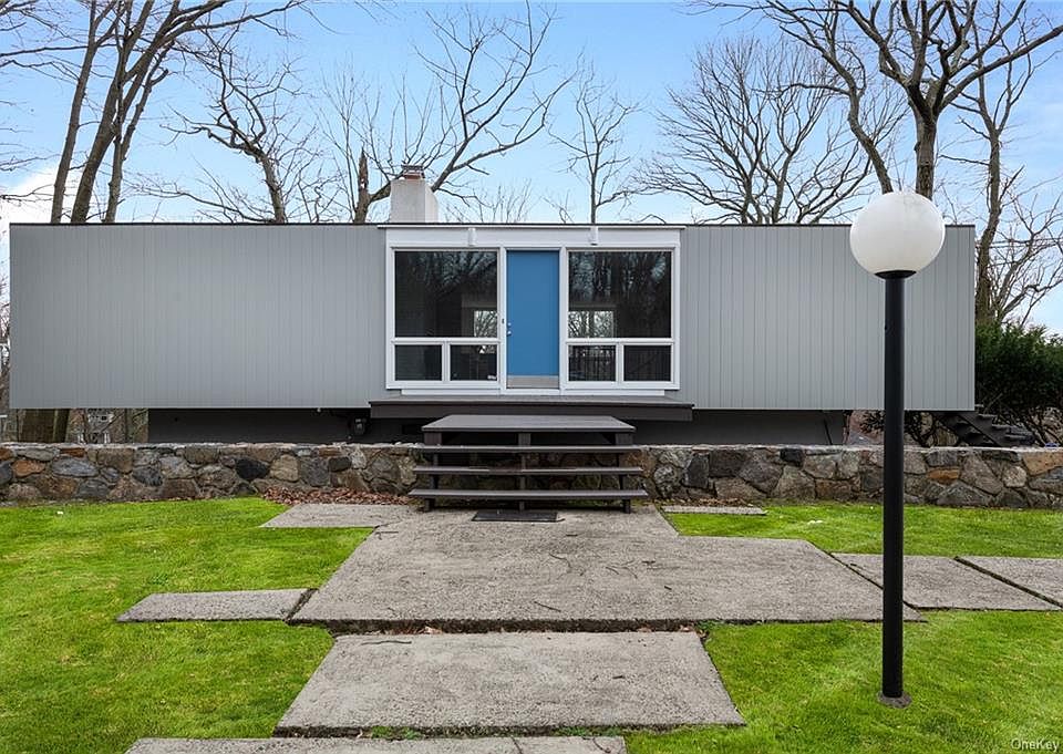 1st image of 20 Edgewood Ave