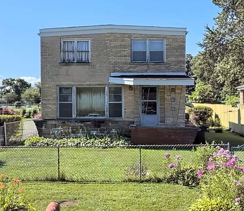 2nd image of 4111 W 135th Pl