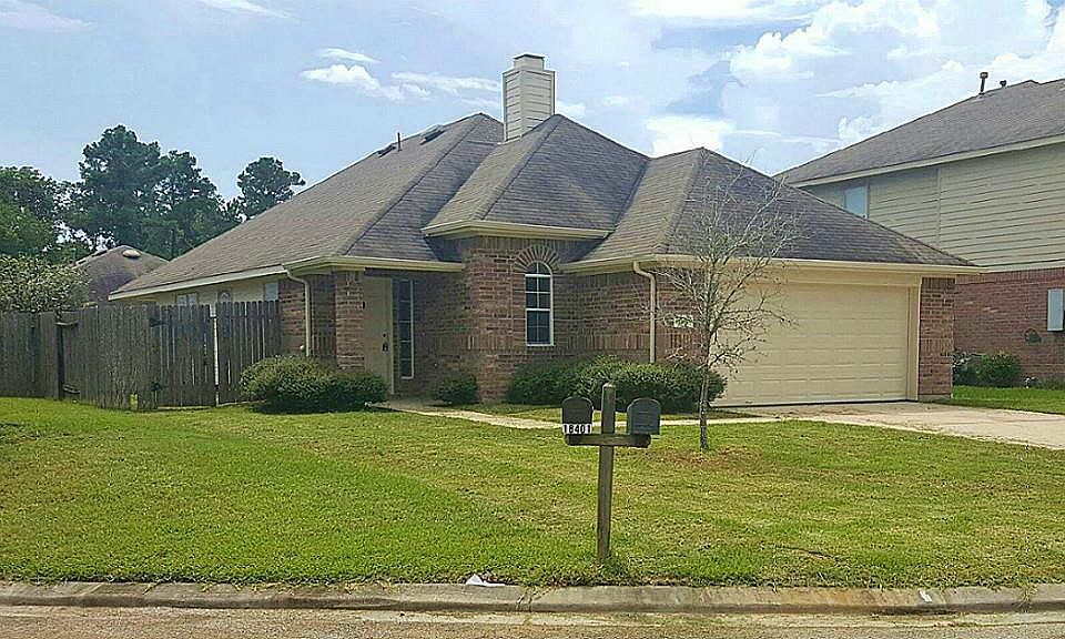 1st image of 18405 Sunrise Oaks Ct