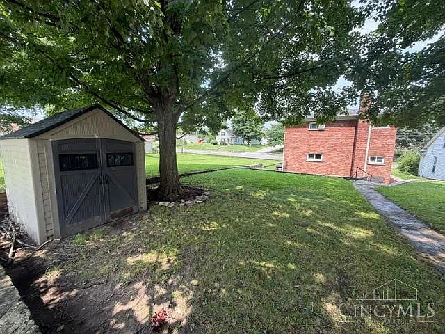 2 bed, 900 sqft, $1,275 — Photo 4