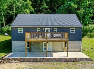 5757 Barkley Rd SE, Uhrichsville, OH 44683