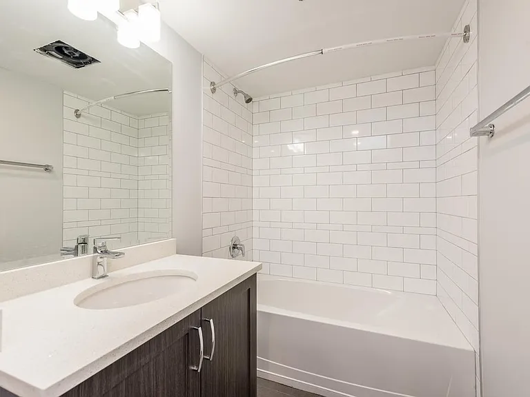 151 Keith Rd E — Photo 12
