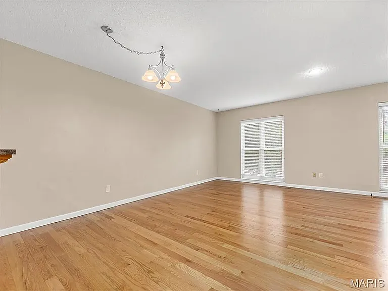 10473 Corbeil Dr — Photo 16