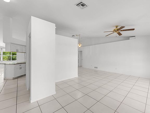 4th image of 116 Delbrook Way