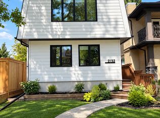 2132 6th Ave NW, Calgary, AB T2N 0W7
