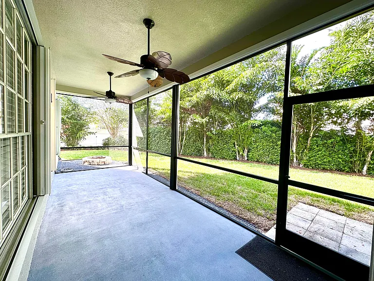 1000 Lake Breeze Dr — Photo 24