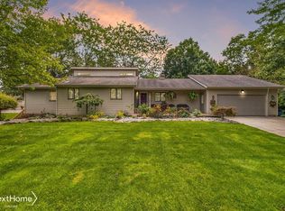 12096 Powderhorn Trl, Otisville, MI 48463