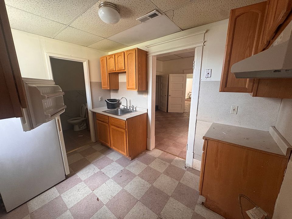 Small Kitchen Area for Offices 1st Floor