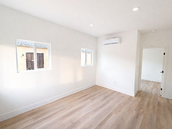2nd image of 2151 Balboa Ave #1