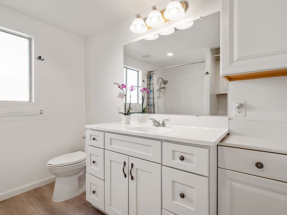 4th image of 8041 Redford Ln #1