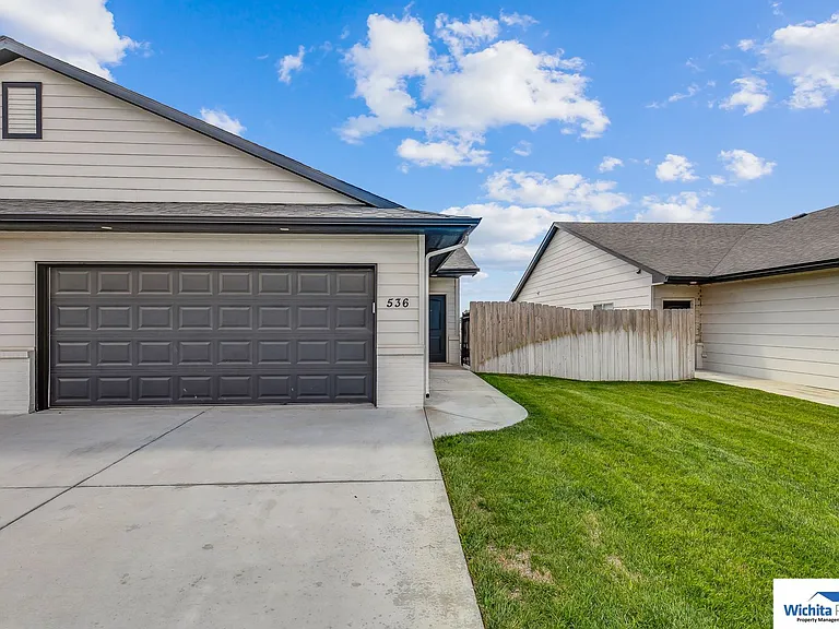 536 Martens Ct — Photo 1