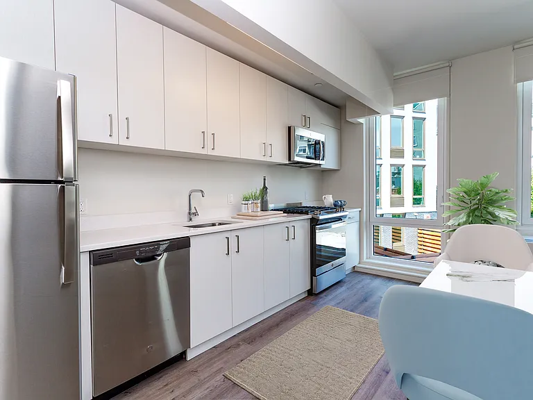 12 Eckford St #2B — Photo 3