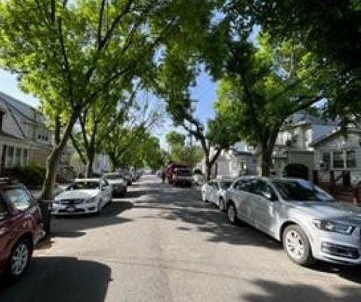 5th image of 13523 96th St