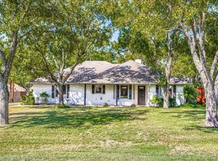 9002 Hickory Hill Dr, Granbury, TX 76049