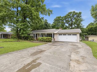 806 Janet St, Tahlequah, OK 74464