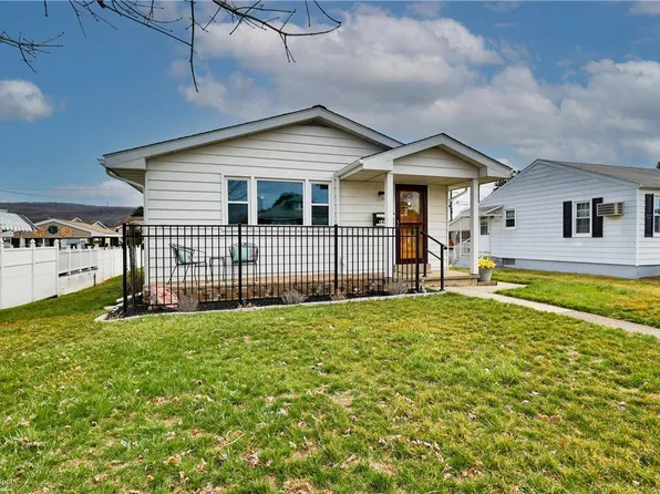 242 W Lynnwood St, Allentown, PA 18103