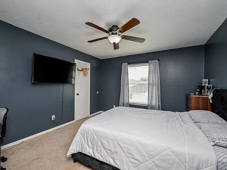 2534 Halstead Dr — Photo 20