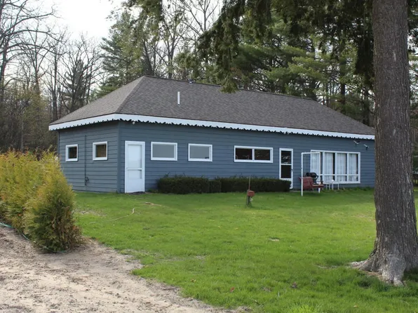 7041 W Otsego Lake Dr, Gaylord, MI 49735