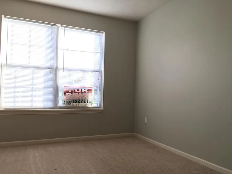 3329 Park Ridge Ln NE — Photo 15