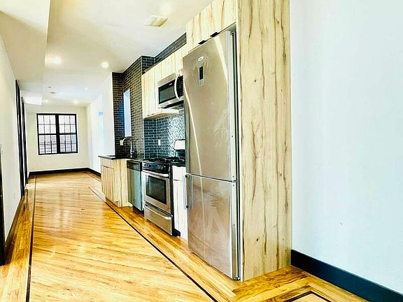 2nd image of 276 E 23rd St #5L