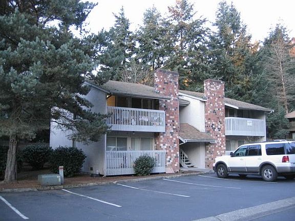 2nd image of 12708 NE 118th St