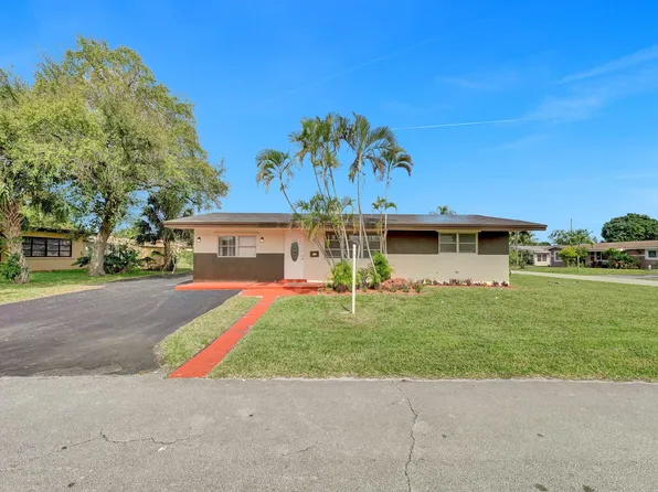 7941 NW 14th Street, Pembroke Pines, FL 33024