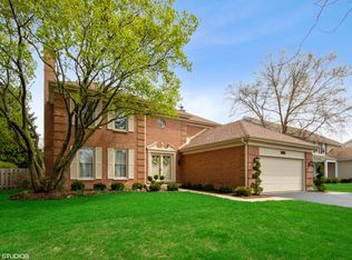 4017 Mitchell Dr, Arlington Heights, IL 60004