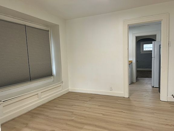 3rd image of 2185 Gent Ave #2187