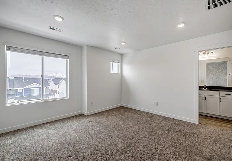 1063 E Waterway Ln #1 — Photo 8