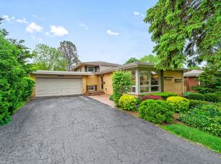 1506 Wakeman Ave, Wheaton, IL 60187