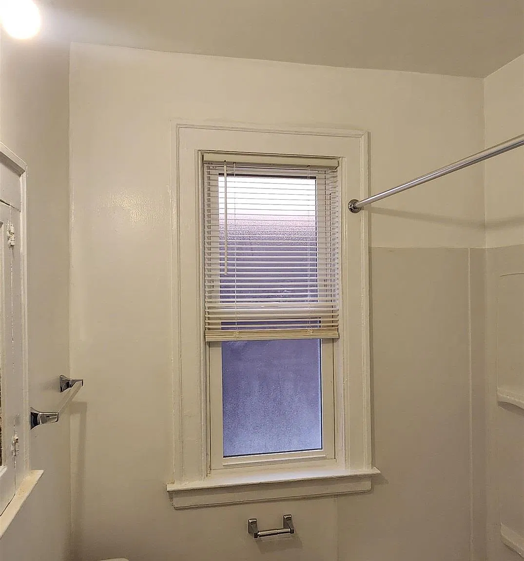 2 bed, 1.0 bath, 950 sqft, $1,300 — Photo 4