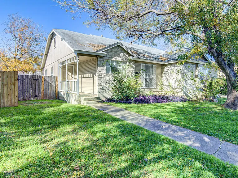 8110 W Gate Blvd — Photo 4