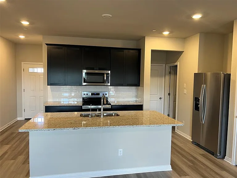 1850 Settlers Glen Dr #803 — Photo 2
