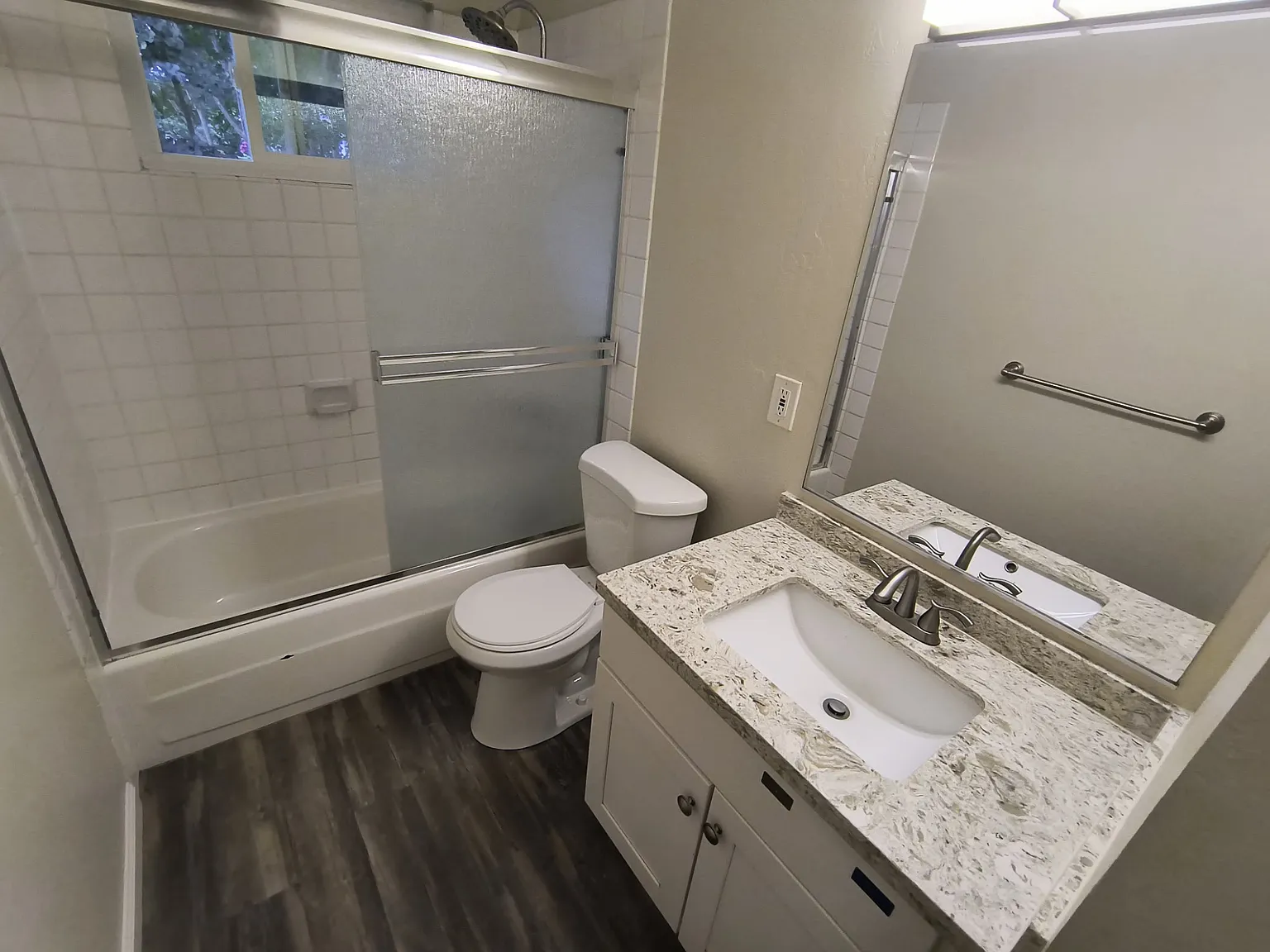 2 bed, 924 sqft, $2,150 — Photo 4