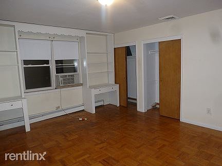 3rd image of 9 Breglia St #2