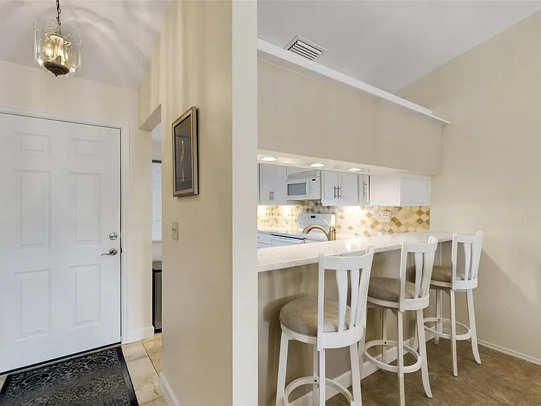 1233 Spoonbill Landings Cir — Photo 4