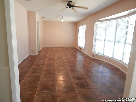 3rd image of 3010 Manila Dr